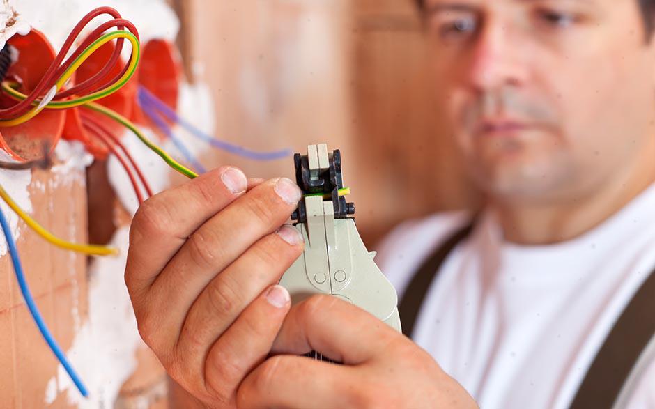 prix dépannage électrique Mériel